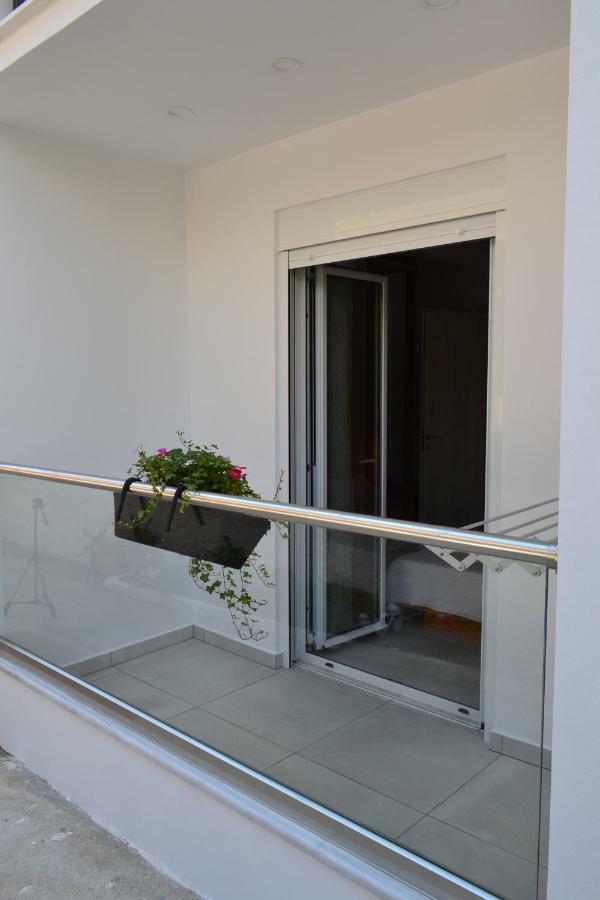 Paraskevi'S Apartments Kíssamos Exterior foto